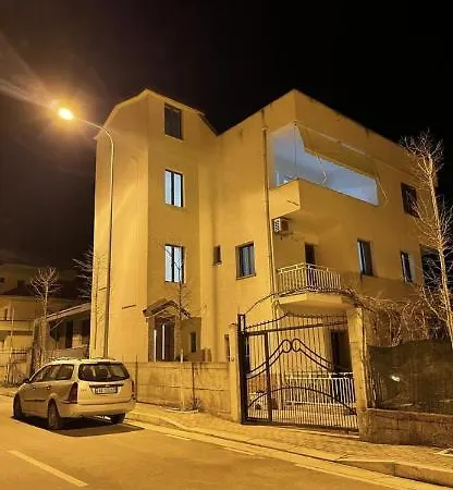 Gasthof Guest House Visara Golem (Tirana)